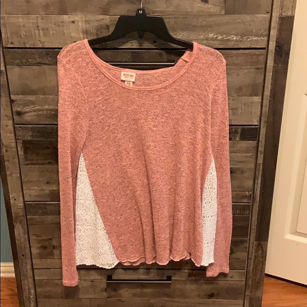 pink sweater